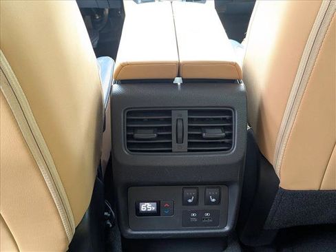 Certified 2023 Nissan Rogue Platinum w/ Platinum Premium Package image 19