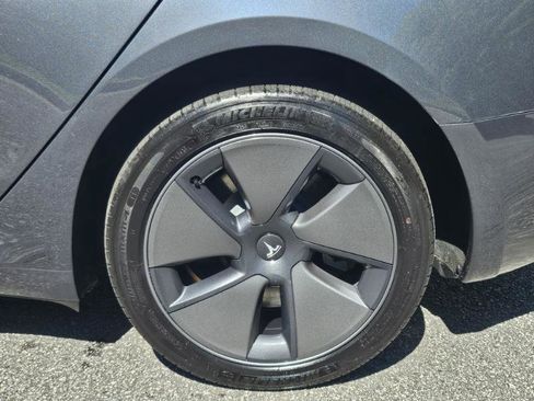 Used 2023 Tesla Model 3 Standard Range RWD image 19