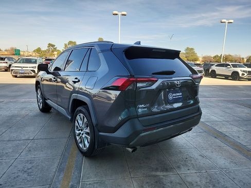 Used 2019 Toyota RAV4 Limited image 5