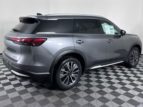 Certified 2026 INFINITI QX60 Luxe w/ Cargo Package FWD image 7