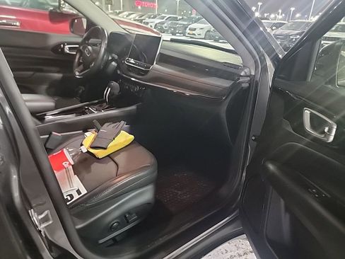 Used 2022 Jeep Compass Trailhawk w/ Trailhawk Elite Group image 9