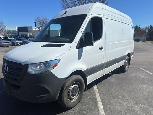 Used 2025 Mercedes-Benz Sprinter 2500 image 7