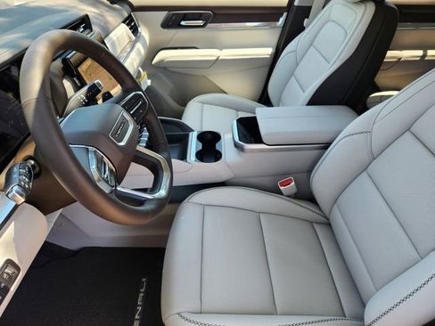 Used 2026 GMC Terrain Denali AWD/4WD image 9