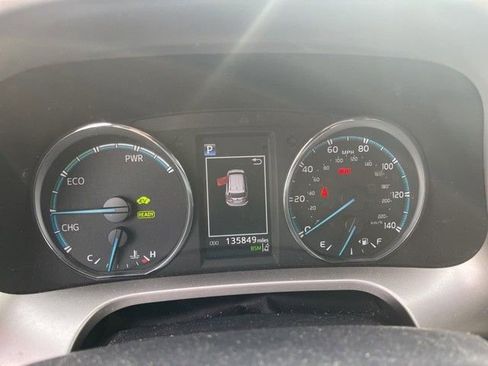 Used 2016 Toyota RAV4 Limited w/ Advanced Technology Package image 9