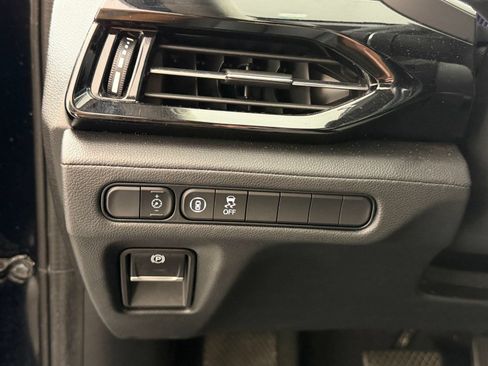 Used 2022 Acura MDX SH-AWD image 27
