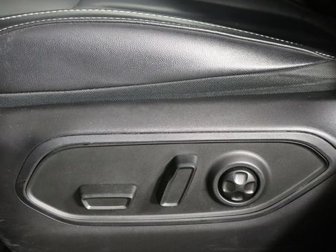 Used 2022 Jeep Grand Cherokee Limited AWD/4WD image 24