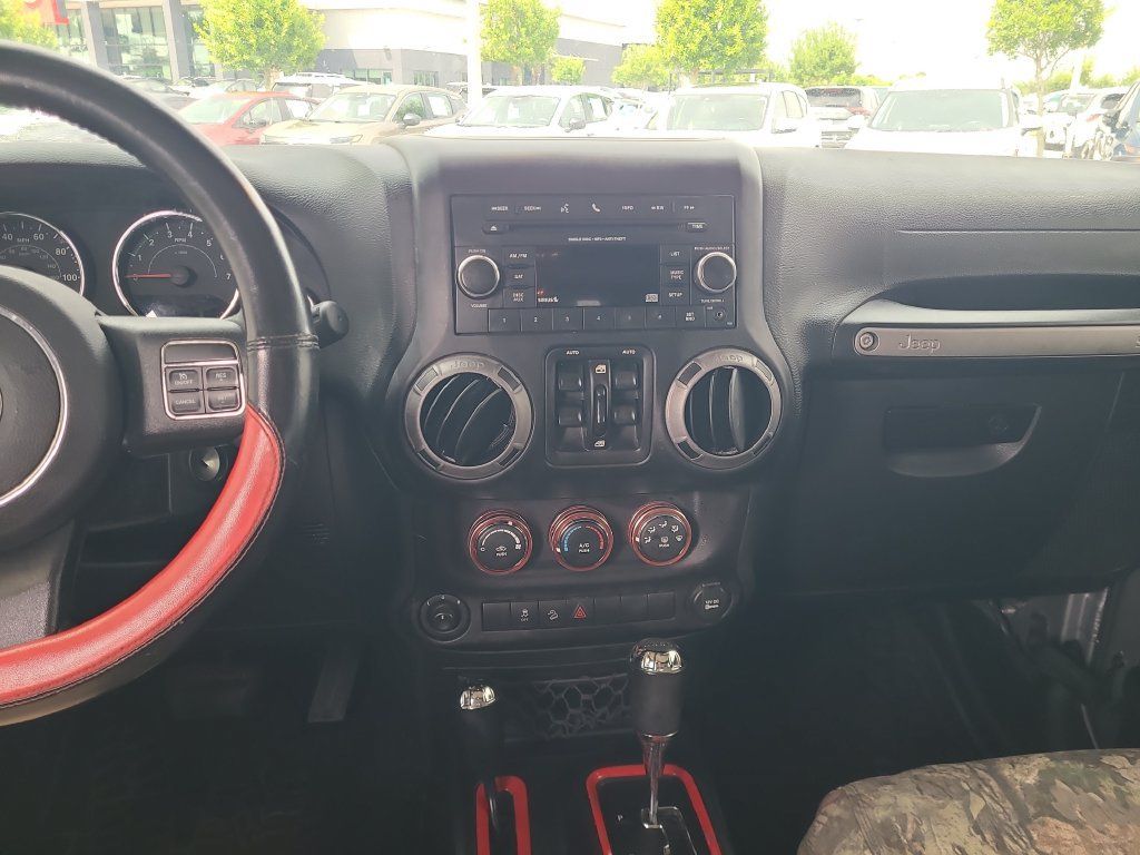 Used 2016 Jeep Wrangler Unlimited Sport w/ Quick Order Package 24S AWD/4WD image 17