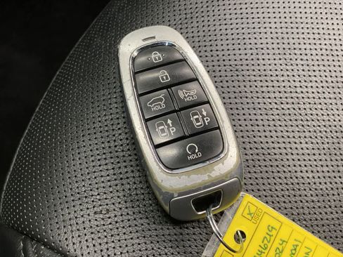 Used 2024 Hyundai Tucson Limited image 30