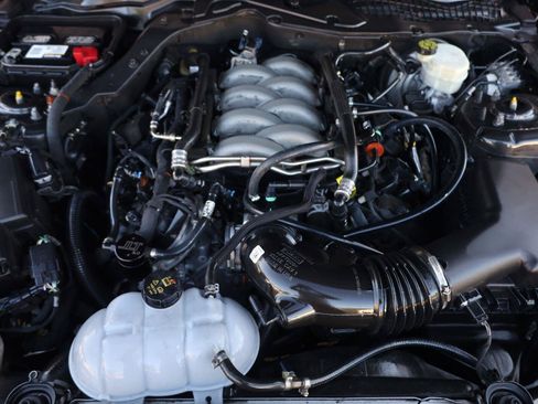 Used 2020 Ford Mustang GT w/ Equipment Group 301A RWD image 17