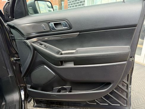 Used 2019 Ford Explorer 4WD Police Interceptor image 27