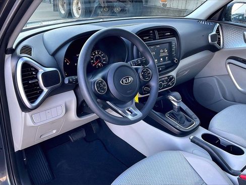 Certified 2021 Kia Soul LX image 13
