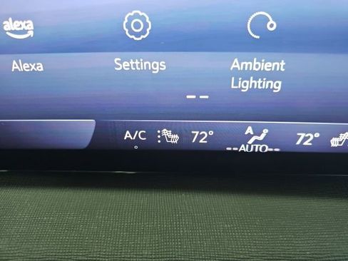 Used 2025 Buick Enclave Preferred image 10