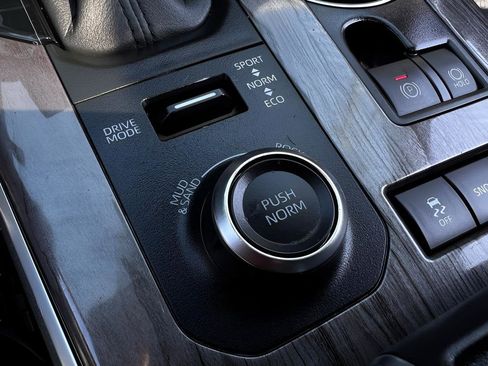 Used 2020 Toyota Highlander Platinum image 65