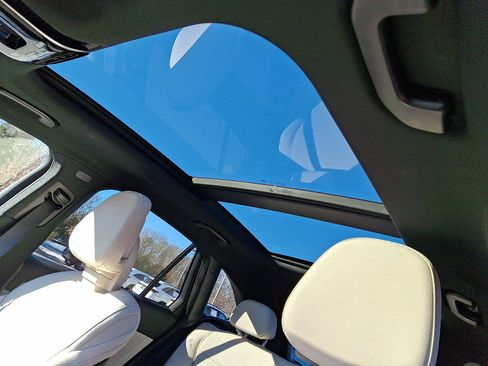 Certified 2026 Mercedes-Benz GLC 300 4MATIC image 14