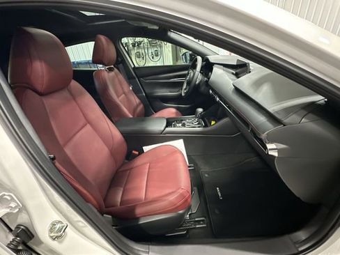 New 2026 MAZDA MAZDA3 Carbon image 29