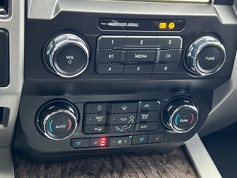 Certified 2019 Ford F250 Lariat image 21