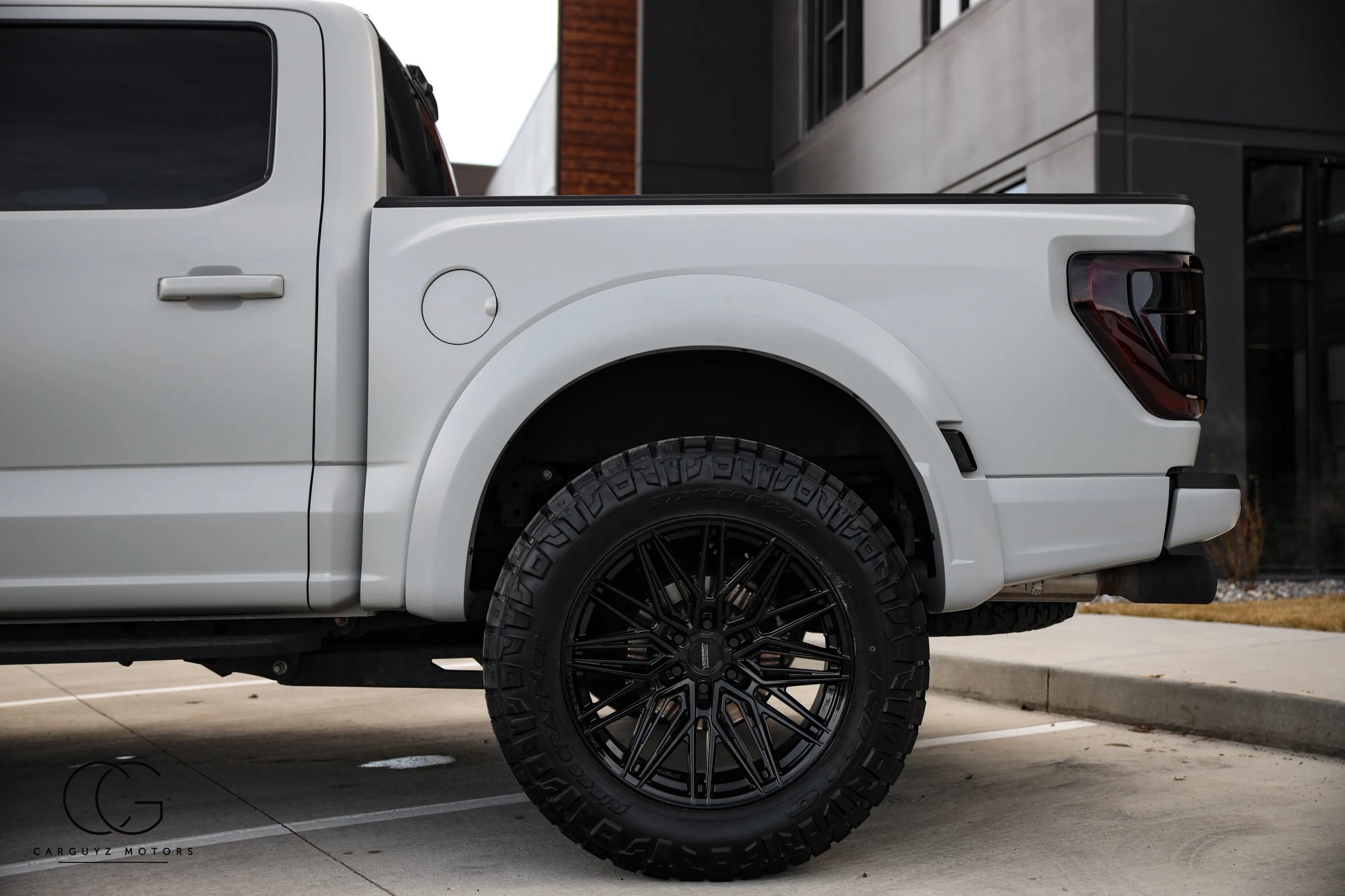 Used 2023 Ford F150 Raptor w/ Equipment Group 802A Raptor R AWD/4WD image 13