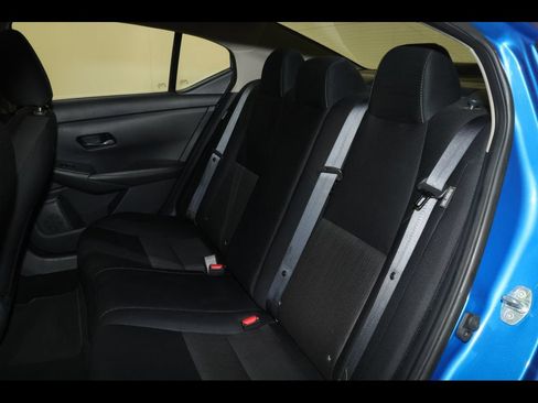 Used 2024 Nissan Sentra SV FWD image 26