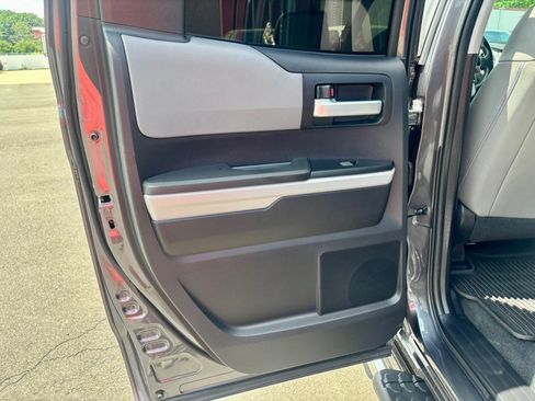 Used 2020 Toyota Tundra Limited w/ Limited Premium Package AWD/4WD image 18