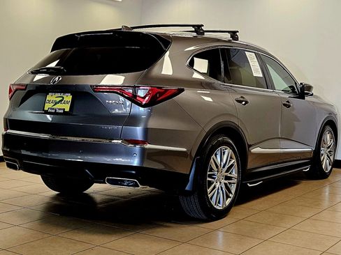 Used 2024 Acura MDX SH-AWD w/ Advance Package image 3