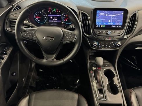 Used 2022 Chevrolet Equinox RS w/ RS Leather Package AWD/4WD image 13