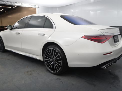 Used 2021 Mercedes-Benz S 580 4MATIC Sedan image 3