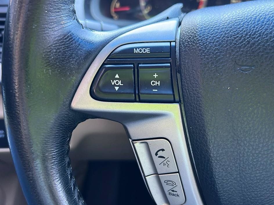 Used 2010 Honda Accord EX-L image 27