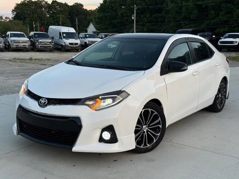 Used 2015 Toyota Corolla S FWD image 1
