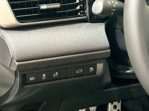 New 2026 Toyota Camry SE image 11