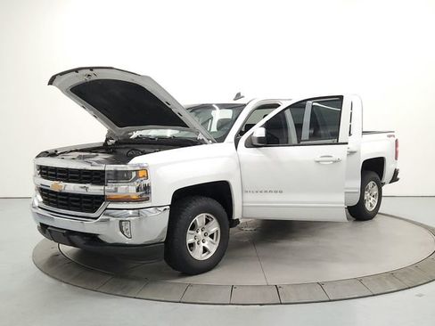 Used 2017 Chevrolet Silverado 1500 LT w/ All Star Edition AWD/4WD image 11
