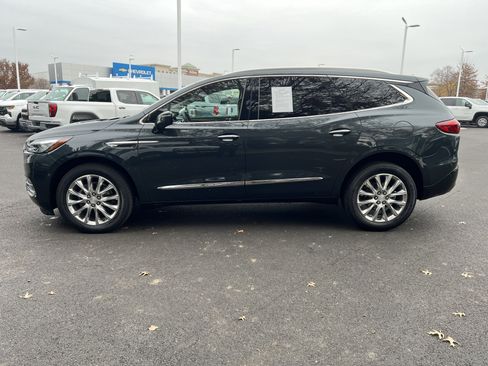 Used 2021 Buick Enclave Premium w/ Sun and Sites Package image 7