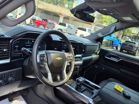 Used 2023 Chevrolet Silverado 1500 LTZ image 10