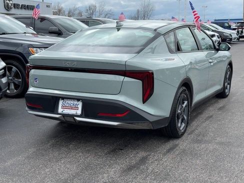 Used 2025 Kia K4 LXS image 3