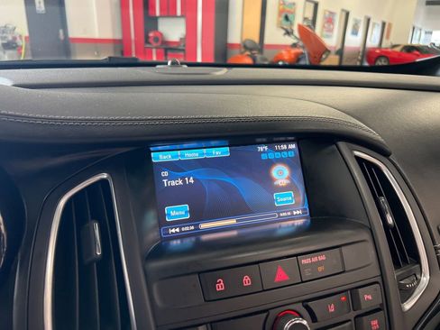 Used 2019 Buick Cascada Premium image 98