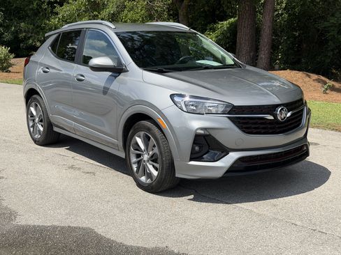 Used 2023 Buick Encore GX Select w/ Sport Touring Package FWD image 33