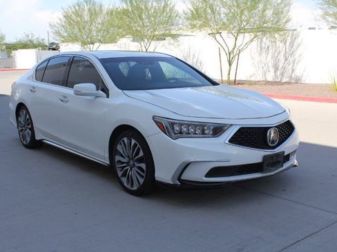 Used 2018 Acura RLX w/ Technology Package FWD image 3