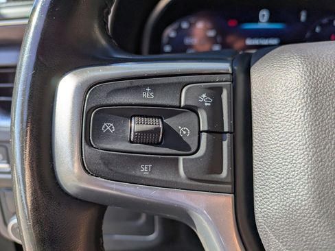 Used 2024 Chevrolet Suburban LT image 16