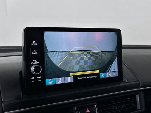 Certified 2023 Honda Pilot Touring image 23