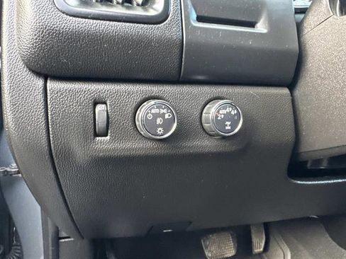 Used 2019 Chevrolet Colorado LT w/ LT Convenience Package image 12