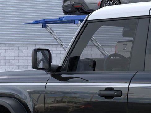 Used 2025 Ford Bronco Heritage Edition image 22