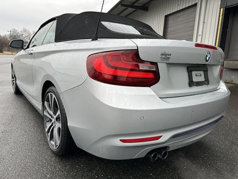 Used 2016 BMW 228i Convertible image 4