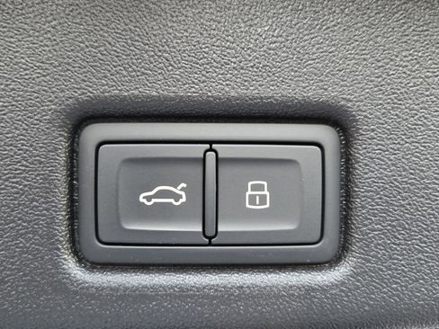 New 2025 Audi Q5 Premium Plus image 31