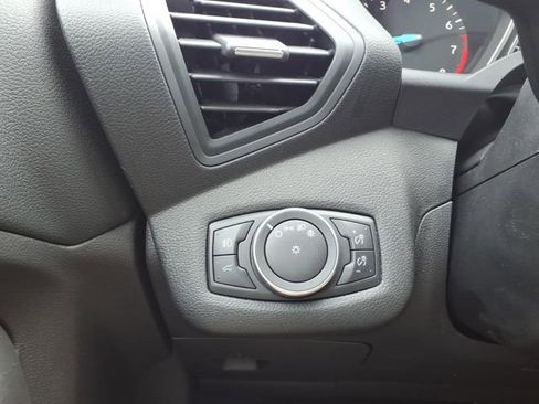 Certified 2018 Ford Escape SE w/ SE Sync 3 Package image 14