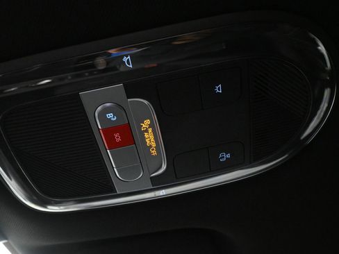 Used 2025 Hyundai Ioniq 6 SE AWD/4WD image 27