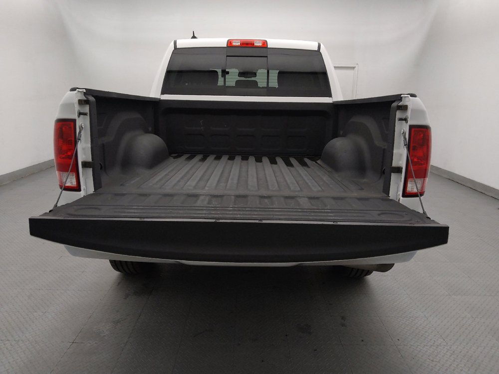 Used 2019 RAM 1500 Classic SLT w/ Luxury Group AWD/4WD image 29