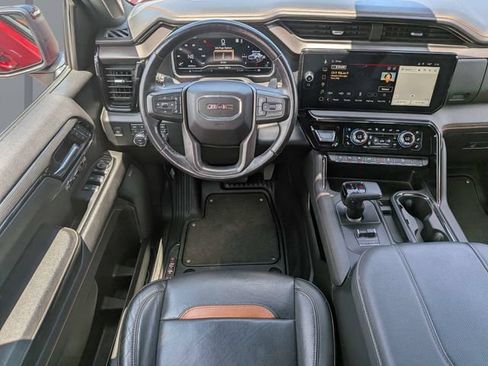 Used 2023 GMC Sierra 1500 AT4 w/ AT4 Premium Package AWD/4WD image 18