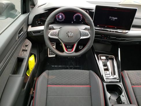 New 2026 Volkswagen GTI SE FWD image 10