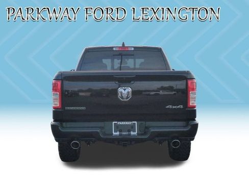 Used 2022 RAM 1500 Big Horn AWD/4WD image 4