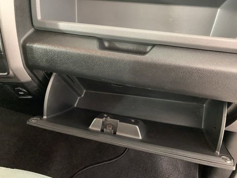 Used 2017 RAM 1500 Express w/ Express Value Package image 40