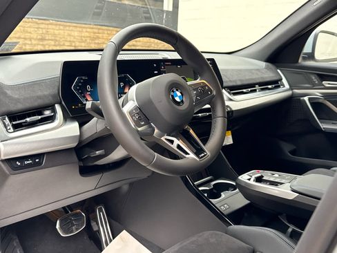 New 2026 BMW X2 xDrive28i w/ M Sport Package AWD/4WD image 12